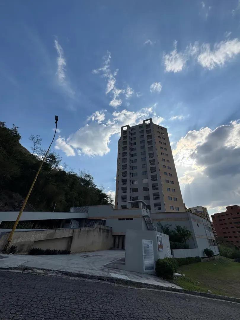 Apartamento en Urb. La Trigaleña, Residencias. Buena Vista